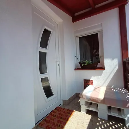 Sarkanyszikla Aparthotel Nemti (Nograd)
