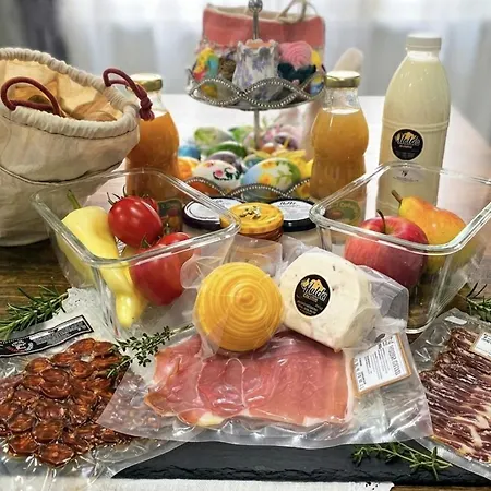 Sarkanyszikla Aparthotel 3*