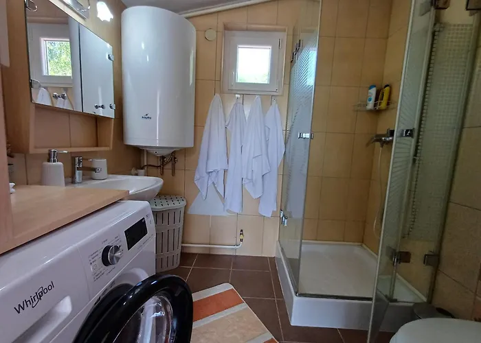 Sarkanyszikla Apart Otel 3*
